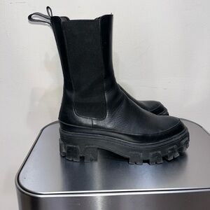 Billi Bi Copenhagen edgy leather boots